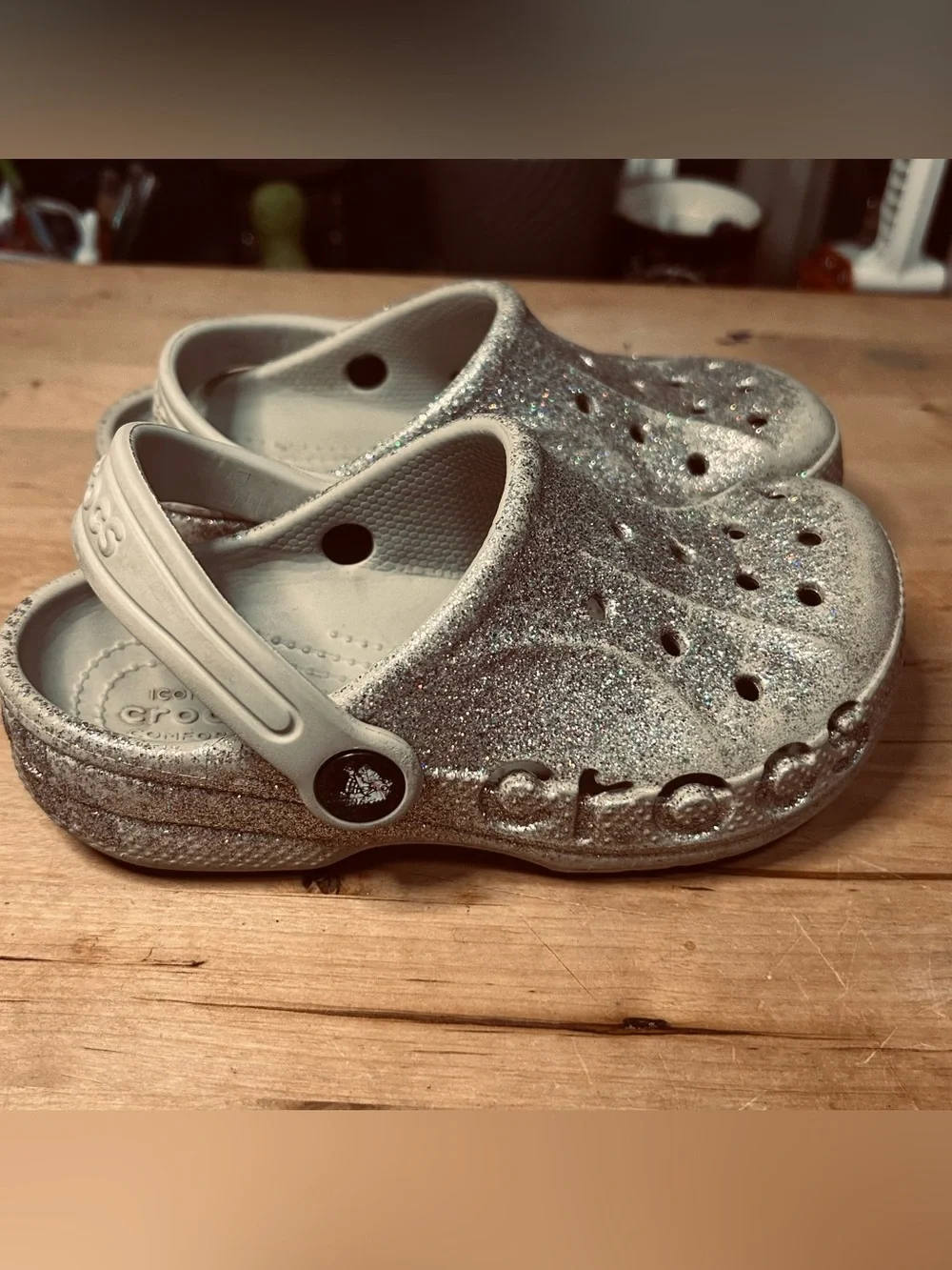 Crocs Classic Glitter Kids Clog Silver US 11 Slip-On Synthetic Logo